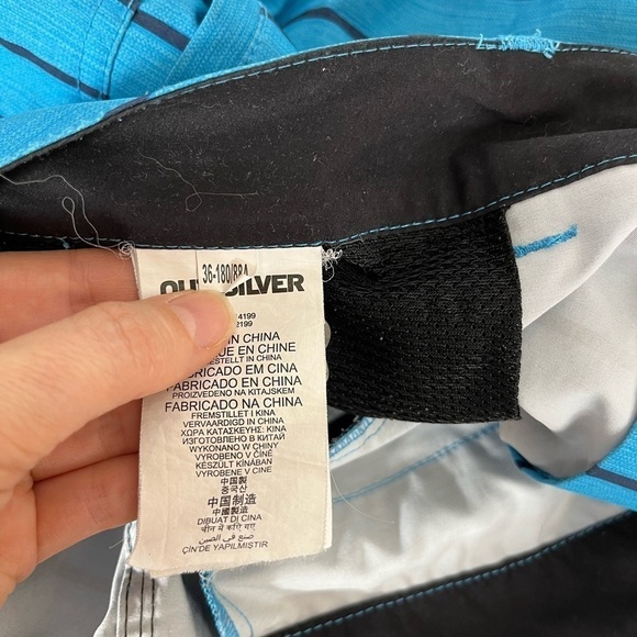 Quiksilver Amphibian Mens size 36 Shorts Swim Trunks Blue Stripe Stretch - Picture 10 of 13